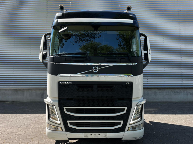 Volvo FH 540 / Retarder / I-Shift / I-Park Cool / Full Air / 2 Tanks - Trattore stradale: foto 4 Volvo FH 540 / Retarder / I-Shift / I-Park Cool / Full Air / 2 Tanks - Trattore stradale: foto 4