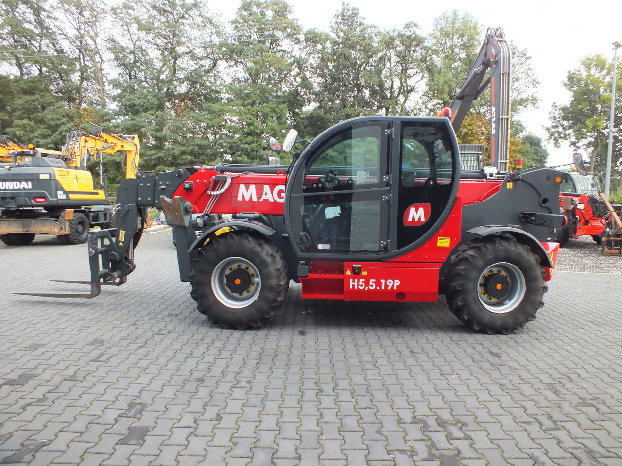 MAGNI TH5,5.19P - Pala gommata telescopica per Macchina da cantiere: foto 2 MAGNI TH5,5.19P - Pala gommata telescopica per Macchina da cantiere: foto 2