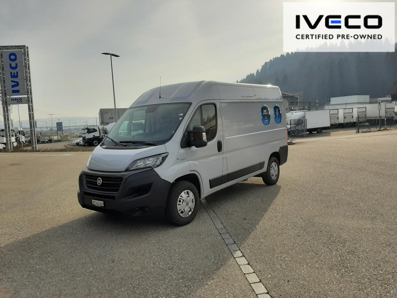 FIAT e-Ducato L2H2 teilverglast (47-kWh) - Furgone chiuso, Furgone elettrico: foto 1 FIAT e-Ducato L2H2 teilverglast (47-kWh) - Furgone chiuso, Furgone elettrico: foto 1