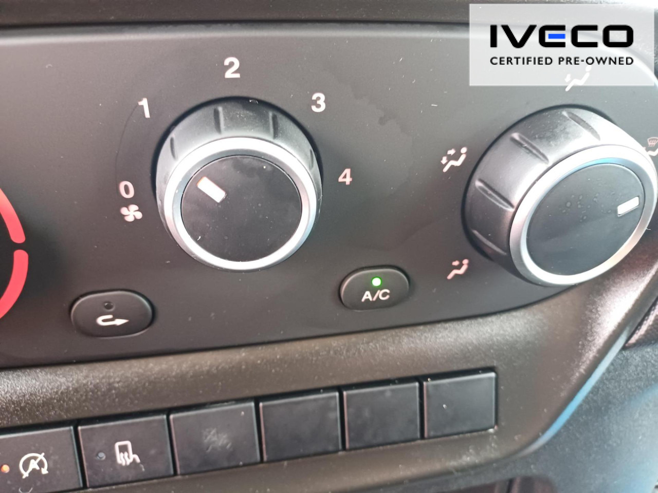 IVECO Daily 35S16V Euro6 Klima ZV - Furgone chiuso: foto 4 IVECO Daily 35S16V Euro6 Klima ZV - Furgone chiuso: foto 4