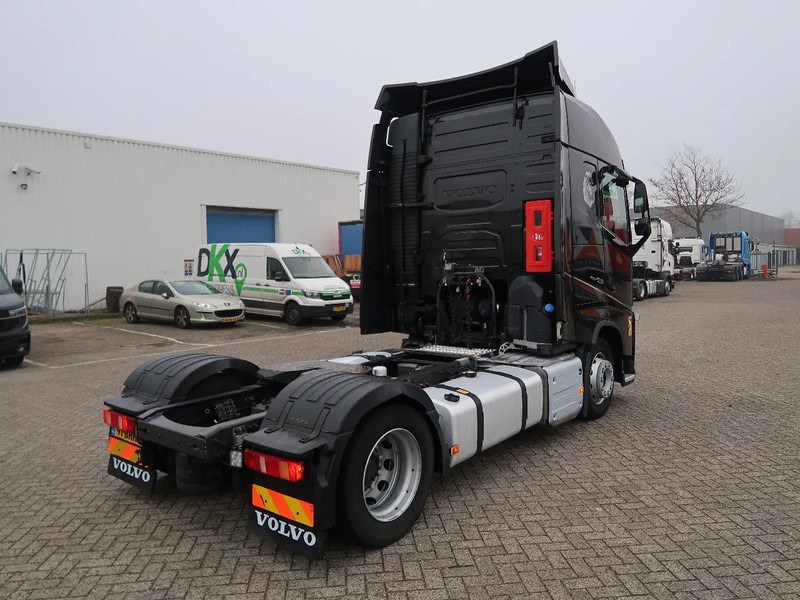 Volvo FH 420 Glob, i-shift, Euro 6, 2 Tanks, TUV, NL Truck, TOP! - Trattore stradale: foto 5 Volvo FH 420 Glob, i-shift, Euro 6, 2 Tanks, TUV, NL Truck, TOP! - Trattore stradale: foto 5