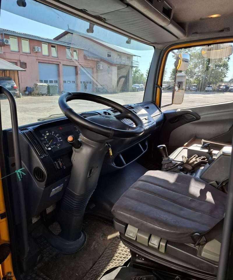 Mercedes-Benz Atego - Camion centinato: foto 5 Mercedes-Benz Atego - Camion centinato: foto 5