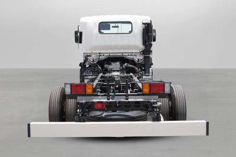 Isuzu NPR 85K 4x2 Long Chassis - Autocarro telaio: foto 3 Isuzu NPR 85K 4x2 Long Chassis - Autocarro telaio: foto 3
