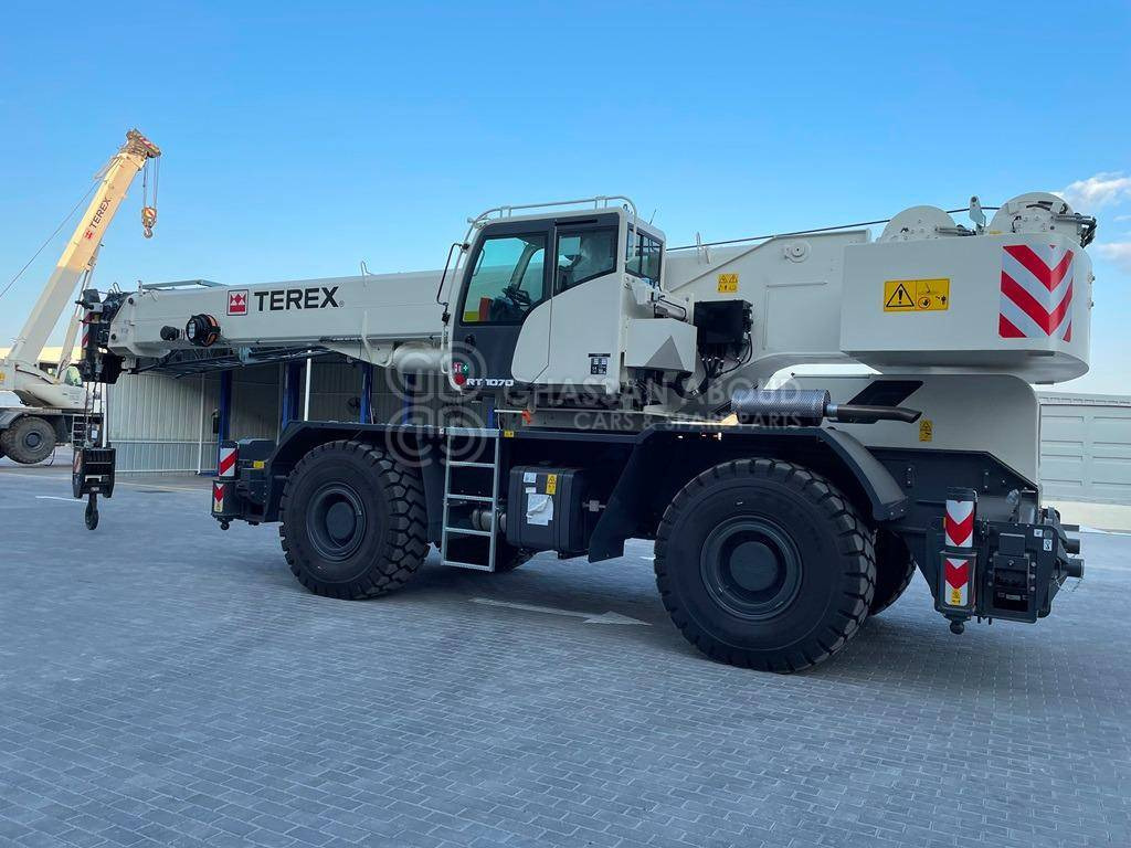 TEREX RT1070 70-ton Capacity Class Rough Terrain crane MY23 - Gru fuoristrada: foto 2 TEREX RT1070 70-ton Capacity Class Rough Terrain crane MY23 - Gru fuoristrada: foto 2