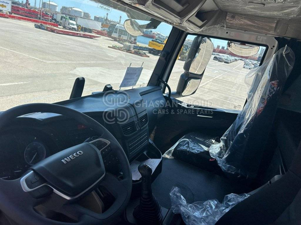 IVECO T-WAY Tractor 6×4 AT720T47TH GCW 120 Ton HP 470 MY25 - Trattore stradale: foto 4 IVECO T-WAY Tractor 6×4 AT720T47TH GCW 120 Ton HP 470 MY25 - Trattore stradale: foto 4