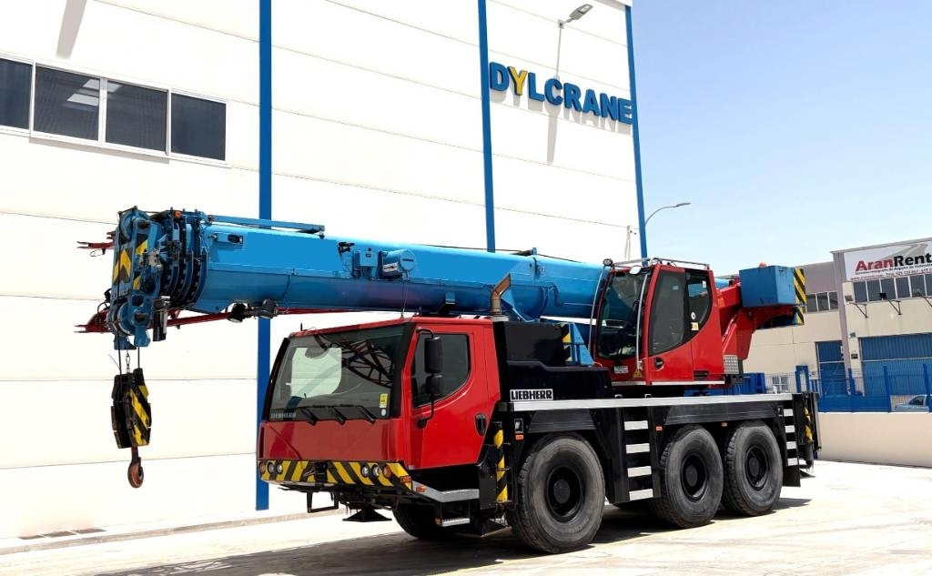 Liebherr LTM 1050-3.1 - Gru multistrada: foto 1 Liebherr LTM 1050-3.1 - Gru multistrada: foto 1
