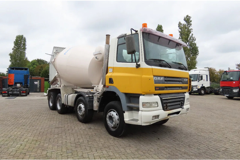 DAF CF 430 8x4, full spring ! Great condition - Autobetoniera: foto 2 DAF CF 430 8x4, full spring ! Great condition - Autobetoniera: foto 2