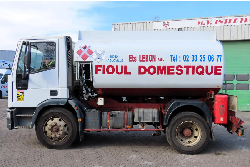 Iveco Eurocargo FUEL (DIESEL/PETROL) 8000 LITERS, COMP: 3500L,1000L, 3500L - Camion cisterna, Camion con gru: foto 4 Iveco Eurocargo FUEL (DIESEL/PETROL) 8000 LITERS, COMP: 3500L,1000L, 3500L - Camion cisterna, Camion con gru: foto 4