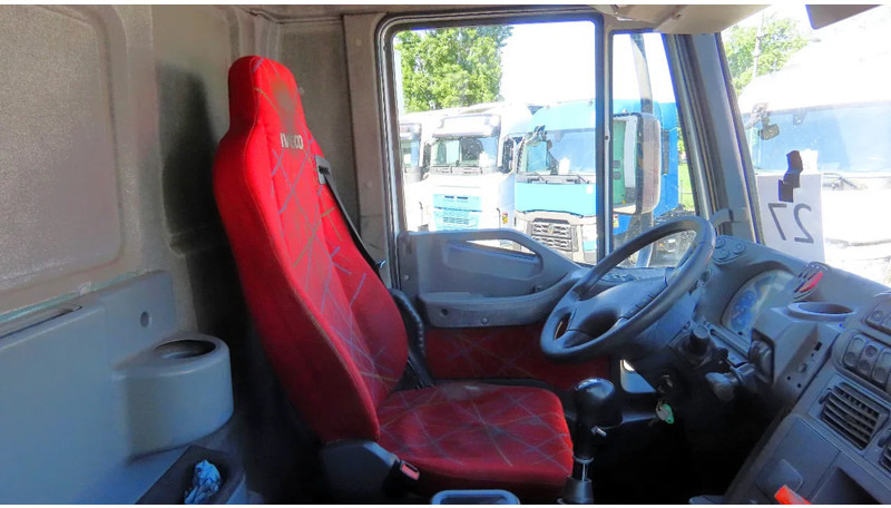 Autocarro furgonato Iveco Stralis 310 8.60m box! Manual gerabox, Great state: foto 14