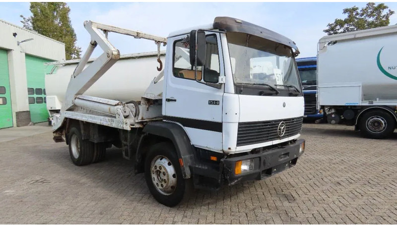 Mercedes-Benz 1514 Manual diesel pomp. Very clean - Camion con sistema di cavi: foto 3 Mercedes-Benz 1514 Manual diesel pomp. Very clean - Camion con sistema di cavi: foto 3