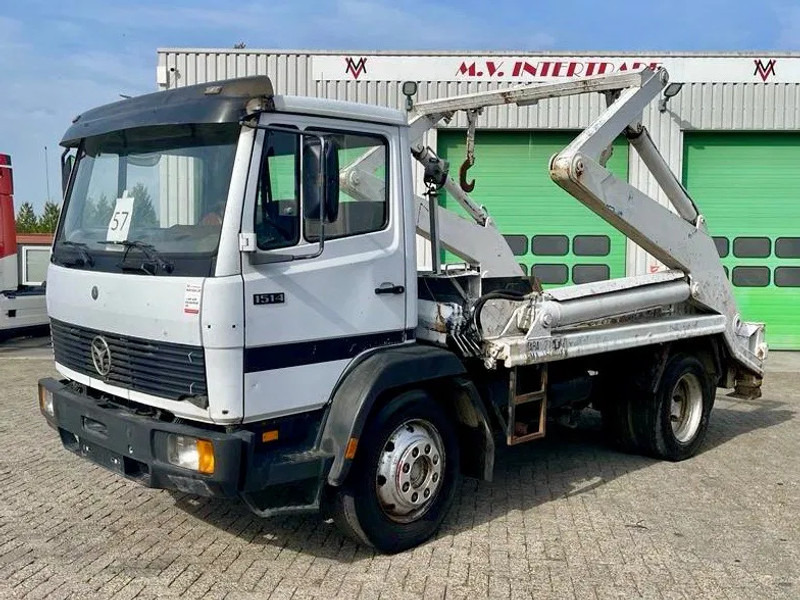 Mercedes-Benz 1514 Manual diesel pomp. Very clean - Camion con sistema di cavi: foto 1 Mercedes-Benz 1514 Manual diesel pomp. Very clean - Camion con sistema di cavi: foto 1