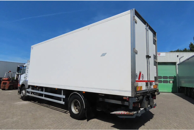 Mercedes-Benz Axor 1828 TK TS500, Lamberet. Very good condition - Autocarro frigorifero: foto 5 Mercedes-Benz Axor 1828 TK TS500, Lamberet. Very good condition - Autocarro frigorifero: foto 5