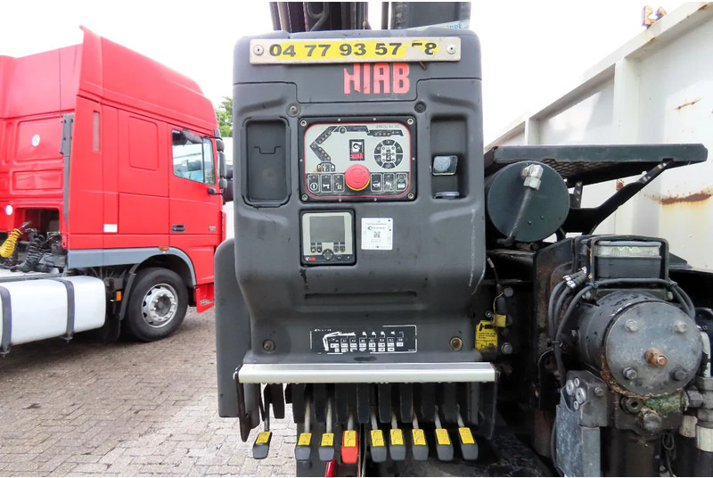 Renault C430 Bj 2018 HIAB X-HIDOU 18 8 , RETARDER, WHEELBASE 4.35M, NAVI - Camion con gru: foto 3 Renault C430 Bj 2018 HIAB X-HIDOU 18 8 , RETARDER, WHEELBASE 4.35M, NAVI - Camion con gru: foto 3