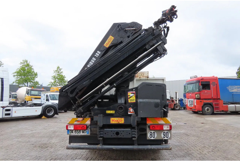 Renault C430 Bj 2018 HIAB X-HIDOU 18 8 , RETARDER, WHEELBASE 4.35M, NAVI - Camion con gru: foto 4 Renault C430 Bj 2018 HIAB X-HIDOU 18 8 , RETARDER, WHEELBASE 4.35M, NAVI - Camion con gru: foto 4