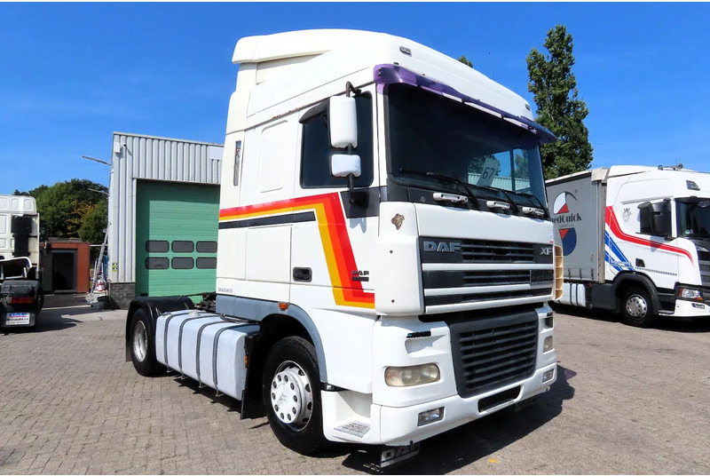 DAF 95.480 EURO 4, PTO, HYDRAULIC, 2X FUEL TANK - Trattore stradale: foto 1 DAF 95.480 EURO 4, PTO, HYDRAULIC, 2X FUEL TANK - Trattore stradale: foto 1