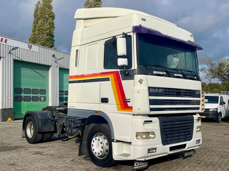 DAF 95.480 VERY CLEAN! EURO 4, PTO, HYDRAULIC, 2X FUEL TANK - Trattore stradale: foto 3 DAF 95.480 VERY CLEAN! EURO 4, PTO, HYDRAULIC, 2X FUEL TANK - Trattore stradale: foto 3