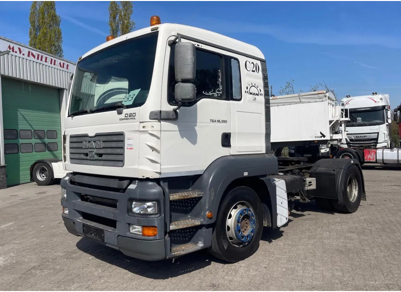 MAN TGA 18.390 Manual - Trattore stradale: foto 2 MAN TGA 18.390 Manual - Trattore stradale: foto 2