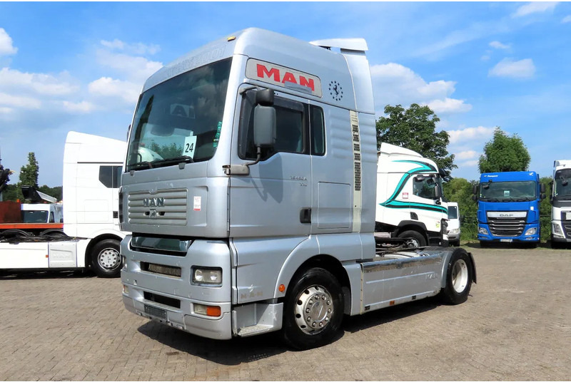 MAN TGA 18.460 Manual diesel pomp! ROYAL TRUCK! - Trattore stradale: foto 2 MAN TGA 18.460 Manual diesel pomp! ROYAL TRUCK! - Trattore stradale: foto 2