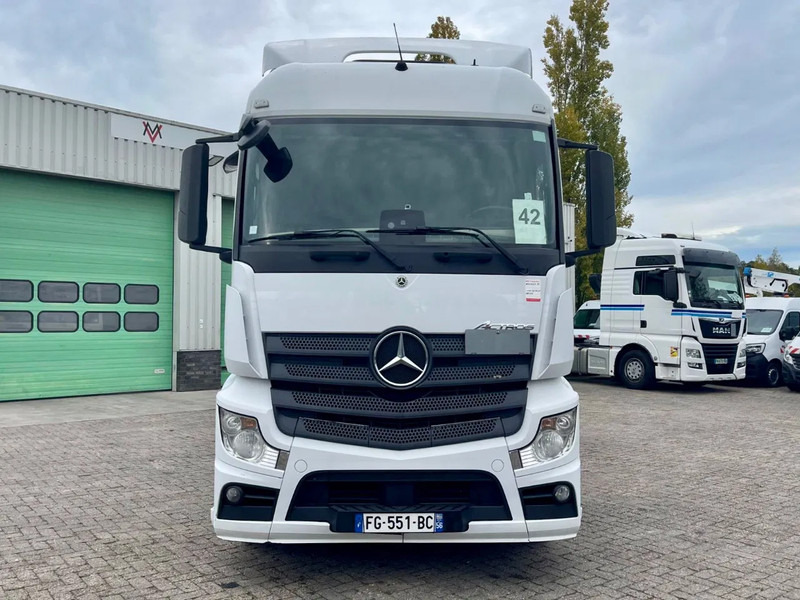 Mercedes-Benz Actros 1845 vin: WDF9634031C008330 , 2 tanks, France clean truck - Trattore stradale: foto 4 Mercedes-Benz Actros 1845 vin: WDF9634031C008330 , 2 tanks, France clean truck - Trattore stradale: foto 4