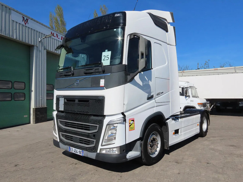 Volvo FH 460 YV2RTY0A3JB867622, FRIGO, 2X FUEL TANK, frigo, EURO6 - Trattore stradale: foto 2 Volvo FH 460 YV2RTY0A3JB867622, FRIGO, 2X FUEL TANK, frigo, EURO6 - Trattore stradale: foto 2