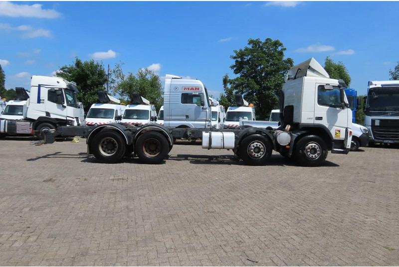 Volvo FM 12.380 8x4 FULL SPRING. 100% condition! - Autocarro telaio: foto 5 Volvo FM 12.380 8x4 FULL SPRING. 100% condition! - Autocarro telaio: foto 5