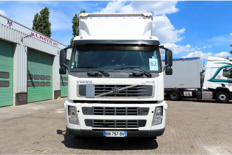 Volvo FM 340 6x2, TOP Condition truck!! - Camion centinato: foto 3 Volvo FM 340 6x2, TOP Condition truck!! - Camion centinato: foto 3