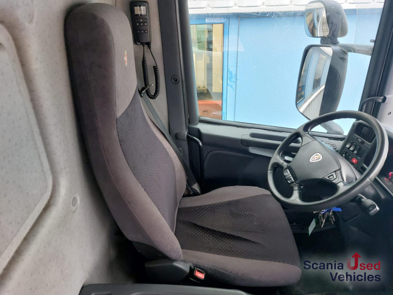 SCANIA P 280 DB4x2MNA Koffer Ladebordwand - Autocarro furgonato: foto 2 SCANIA P 280 DB4x2MNA Koffer Ladebordwand - Autocarro furgonato: foto 2