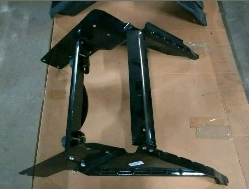 Scania BATTERY COVER REPAIR KIT: STEPS, SIDE BRACKETS Scania R, CR/CP - Batteria per Camion: foto 5 Scania BATTERY COVER REPAIR KIT: STEPS, SIDE BRACKETS Scania R, CR/CP - Batteria per Camion: foto 5