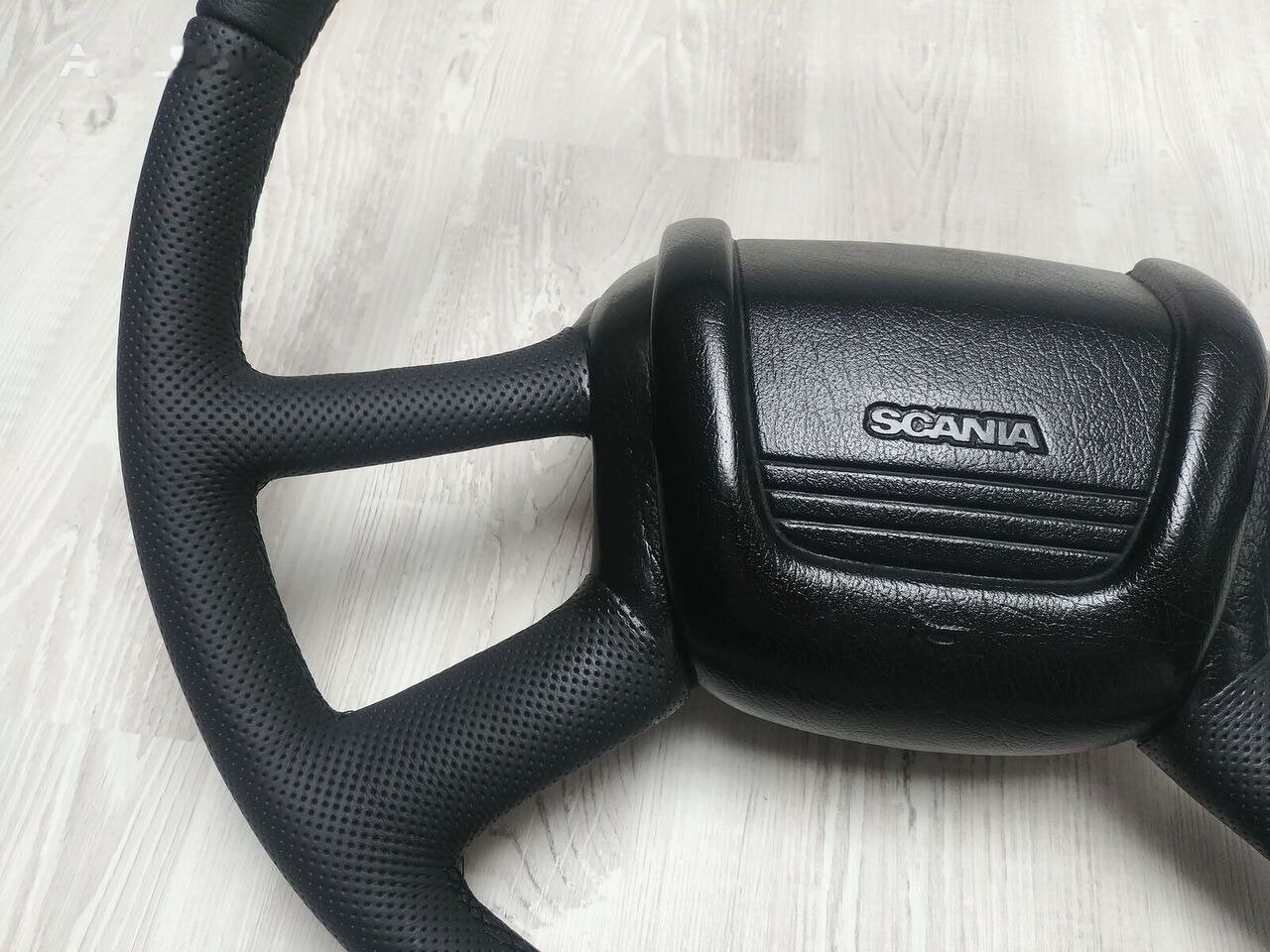 Scania NEW LEATHER Scania 4 - Volante per Camion: foto 4 Scania NEW LEATHER Scania 4 - Volante per Camion: foto 4