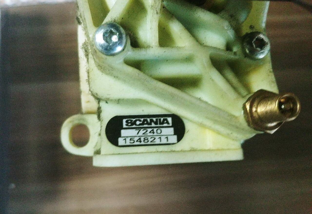 WABCO HAND BRAKE HANDLE Scania - Ricambi freni per Camion: foto 5 WABCO HAND BRAKE HANDLE Scania - Ricambi freni per Camion: foto 5