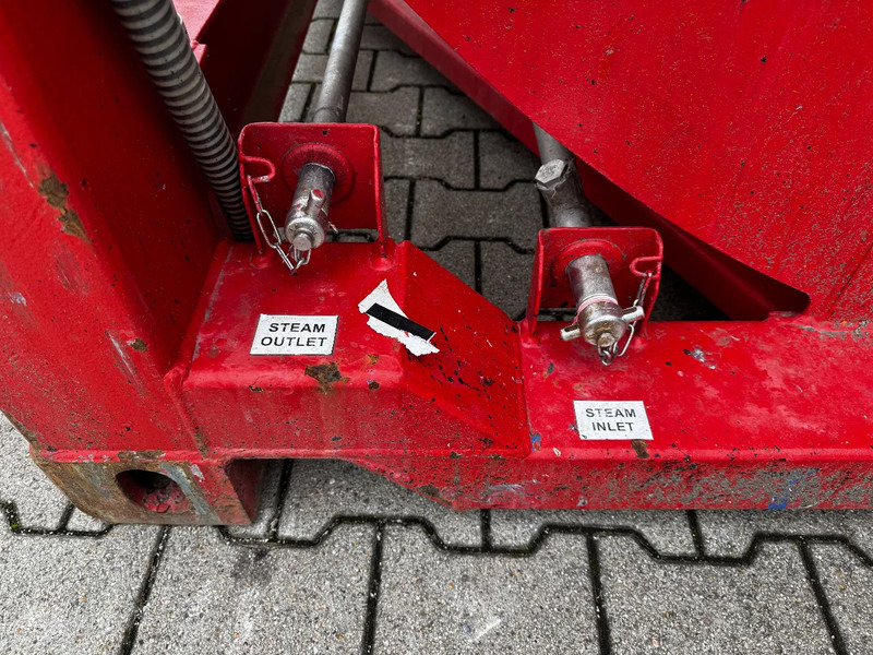 Serbatoio di stoccaggio per il trasporto di prodotti chimici CIMC 20FT ISO, 25.080L / 1-COMP / 3 BAFFELS / T12 / 4 manholes / ADR valid until 02/2027: foto 7 Serbatoio di stoccaggio per il trasporto di prodotti chimici CIMC 20FT ISO, 25.080L / 1-COMP / 3 BAFFELS / T12 / 4 manholes / ADR valid until 02/2027: foto 7