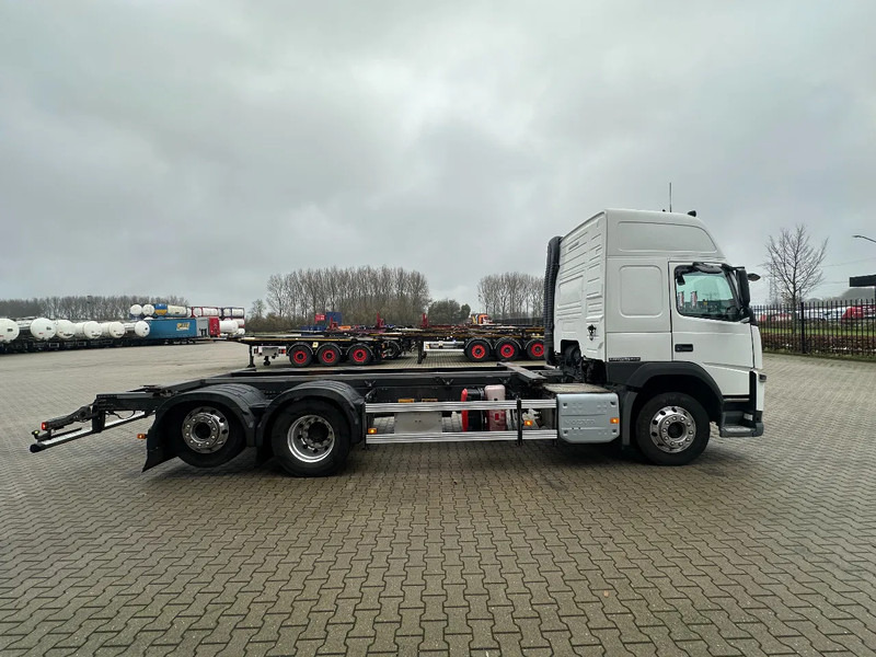 Volvo FM 380 Globetrotter 6x2, ADR (FL, AT, OX), LIFT/STEER, 636.183km - Autocarro telaio: foto 4 Volvo FM 380 Globetrotter 6x2, ADR (FL, AT, OX), LIFT/STEER, 636.183km - Autocarro telaio: foto 4
