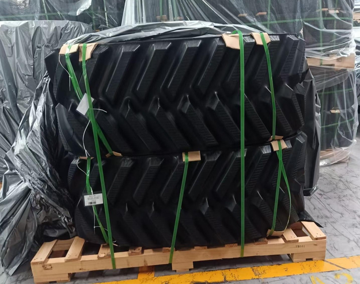 Rubber track for John Deere 8RX front / avant 24" FRONT / AVANT - Cingolo per Trattore cingolato: foto 3 Rubber track for John Deere 8RX front / avant 24" FRONT / AVANT - Cingolo per Trattore cingolato: foto 3