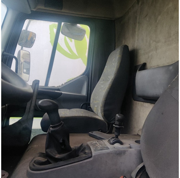 Renault MIDLUM - Autocarro furgonato: foto 4 Renault MIDLUM - Autocarro furgonato: foto 4