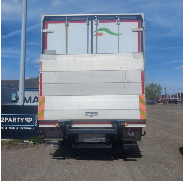 Renault Midlum-With-Hanging-Work-In-The-Fridge - Autocarro frigorifero: foto 5 Renault Midlum-With-Hanging-Work-In-The-Fridge - Autocarro frigorifero: foto 5