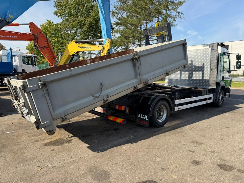 DAF LF 45.180 - 12T - 4x2 HOOKLIFT / HAAKSYTEEM / ABROLLKIPPER / AMPLIROL - *320.000km* - EURO 5 - TÜV 06/2026 - BE TRUCK - Autocarro scarrabile: foto 2 DAF LF 45.180 - 12T - 4x2 HOOKLIFT / HAAKSYTEEM / ABROLLKIPPER / AMPLIROL - *320.000km* - EURO 5 - TÜV 06/2026 - BE TRUCK - Autocarro scarrabile: foto 2