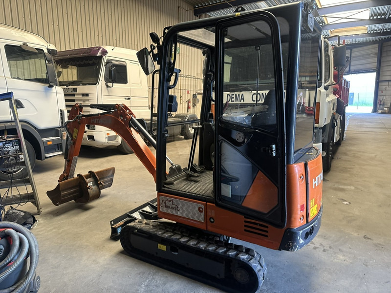 Hitachi ZAXIS ZX19-6 CR 1.9T - 1349H - CABINE - ADJUSTABLE TRACKS - EXTRA HYDR - QUICK HITCH - BE MACHINE - Miniescavatore: foto 3 Hitachi ZAXIS ZX19-6 CR 1.9T - 1349H - CABINE - ADJUSTABLE TRACKS - EXTRA HYDR - QUICK HITCH - BE MACHINE - Miniescavatore: foto 3