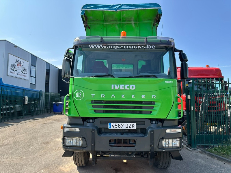 Iveco TRAKKER 310 6x4 STEEL TIPPER / KIPPER 35m³ - MANUAL ZF - BIG AXLES / HUB REDUCTION - STEEL SPRING / BLATT / LAMES - Autocarro ribaltabile: foto 2 Iveco TRAKKER 310 6x4 STEEL TIPPER / KIPPER 35m³ - MANUAL ZF - BIG AXLES / HUB REDUCTION - STEEL SPRING / BLATT / LAMES - Autocarro ribaltabile: foto 2