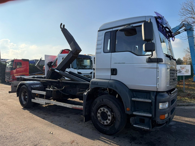 MAN TGA 18.350 4x2 19T HOOKLIFT / ABROLLKIPPER / GANCHO / AMPLIROL - EURO 3 - AS TRONIC AUTOMATIC - Autocarro scarrabile: foto 1 MAN TGA 18.350 4x2 19T HOOKLIFT / ABROLLKIPPER / GANCHO / AMPLIROL - EURO 3 - AS TRONIC AUTOMATIC - Autocarro scarrabile: foto 1