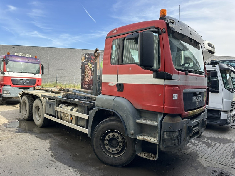 MAN TGA 26.400 6x4 AJK 20T - 5430mm - MANUAL GEARBOX - STEEL SPRING / BLATT - BIG AXLES / AP ACHSEN - Autocarro scarrabile: foto 2 MAN TGA 26.400 6x4 AJK 20T - 5430mm - MANUAL GEARBOX - STEEL SPRING / BLATT - BIG AXLES / AP ACHSEN - Autocarro scarrabile: foto 2