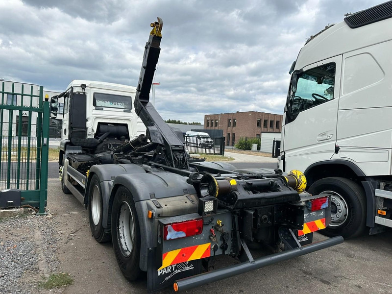 MAN TGS 28.360 6x2 HOOKLIFT 21T HIAB MULTILIFT XR21-S51 - LIFT AXLE - BE TRUCK - Autocarro scarrabile: foto 4 MAN TGS 28.360 6x2 HOOKLIFT 21T HIAB MULTILIFT XR21-S51 - LIFT AXLE - BE TRUCK - Autocarro scarrabile: foto 4
