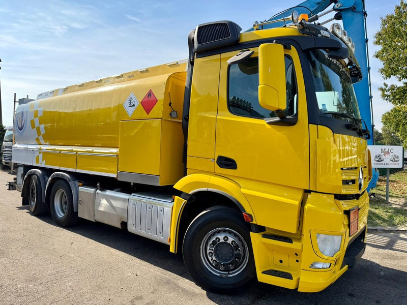 Mercedes-Benz ANTOS 2632 6x2 FUEL TANKER 16.000L - 4 COMP - DIESEL / PETROL - RETARDER - EURO 6 - LIFT / STEERING AXLE - *FULL AIR* - BE TRUCK - Camion cisterna: foto 1 Mercedes-Benz ANTOS 2632 6x2 FUEL TANKER 16.000L - 4 COMP - DIESEL / PETROL - RETARDER - EURO 6 - LIFT / STEERING AXLE - *FULL AIR* - BE TRUCK - Camion cisterna: foto 1