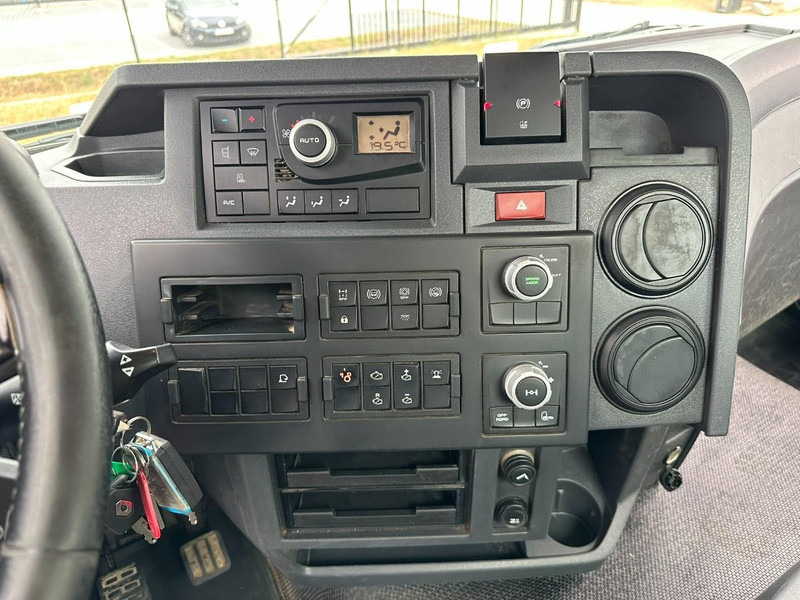 Autocarro scarrabile, Camion con gru Renault C460 8x4 HOOKLIFT + (19m!) CRANE HIAB 288 E-6 HIDUO - RADIO - 5/6 F - STEEL SPRING / HUB REDUCTION - BE TRUCK: foto 13 Autocarro scarrabile, Camion con gru Renault C460 8x4 HOOKLIFT + (19m!) CRANE HIAB 288 E-6 HIDUO - RADIO - 5/6 F - STEEL SPRING / HUB REDUCTION - BE TRUCK: foto 13