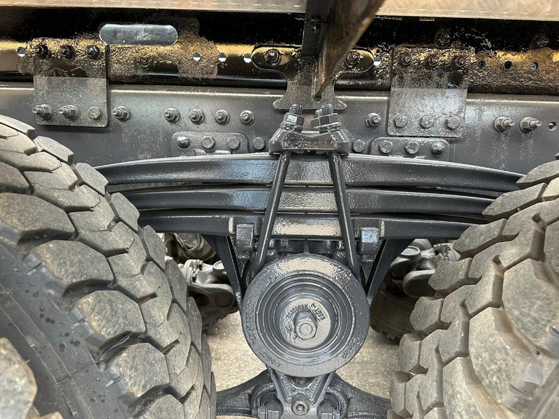 Autocarro scarrabile, Camion con gru Renault C460 8x4 HOOKLIFT + (19m!) CRANE HIAB 288 E-6 HIDUO - RADIO - 5/6 F - STEEL SPRING / HUB REDUCTION - BE TRUCK: foto 9 Autocarro scarrabile, Camion con gru Renault C460 8x4 HOOKLIFT + (19m!) CRANE HIAB 288 E-6 HIDUO - RADIO - 5/6 F - STEEL SPRING / HUB REDUCTION - BE TRUCK: foto 9