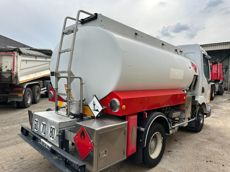Renault MIDLUM 150 FUEL TANKER / CITERNE MAZOUT - 6500L - 3 COMPARTIMENTS - *ENGINE PROBLEM* - Camion cisterna: foto 3 Renault MIDLUM 150 FUEL TANKER / CITERNE MAZOUT - 6500L - 3 COMPARTIMENTS - *ENGINE PROBLEM* - Camion cisterna: foto 3