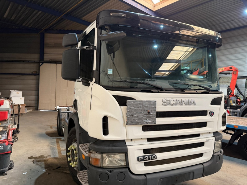 Scania P310 4x2 CHASSIS - ADR (ex tanker) - *322.000km* - AIR SUSPENSION - MANUAL - BE TRUCK - Camion cisterna: foto 2 Scania P310 4x2 CHASSIS - ADR (ex tanker) - *322.000km* - AIR SUSPENSION - MANUAL - BE TRUCK - Camion cisterna: foto 2
