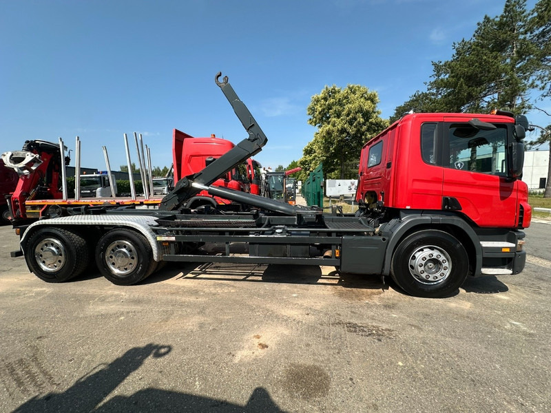 Scania P380 6x4 HOOKLIFT HIAB 25T - 6100mm - A/C - CAMERA - E4 - AIR SUSPENSION - BE TRUCK - Autocarro scarrabile: foto 4 Scania P380 6x4 HOOKLIFT HIAB 25T - 6100mm - A/C - CAMERA - E4 - AIR SUSPENSION - BE TRUCK - Autocarro scarrabile: foto 4