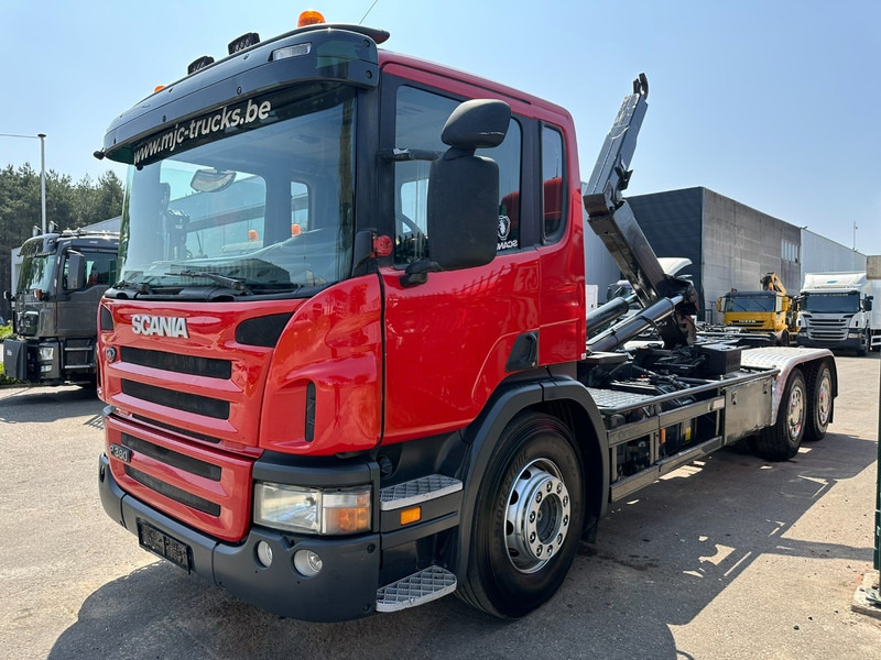 Scania P380 6x4 HOOKLIFT HIAB 25T - 6100mm - A/C - CAMERA - E4 - AIR SUSPENSION - BE TRUCK - Autocarro scarrabile: foto 3 Scania P380 6x4 HOOKLIFT HIAB 25T - 6100mm - A/C - CAMERA - E4 - AIR SUSPENSION - BE TRUCK - Autocarro scarrabile: foto 3