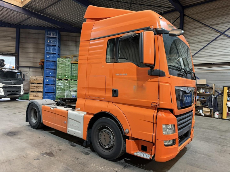 MAN TGA 18.460 XLX BLS - *471.000km* - 13L MOTOR - FULL SPOILERS / SIDESKIRTS / FRIGO - BE TRUCK - Trattore stradale: foto 1 MAN TGA 18.460 XLX BLS - *471.000km* - 13L MOTOR - FULL SPOILERS / SIDESKIRTS / FRIGO - BE TRUCK - Trattore stradale: foto 1