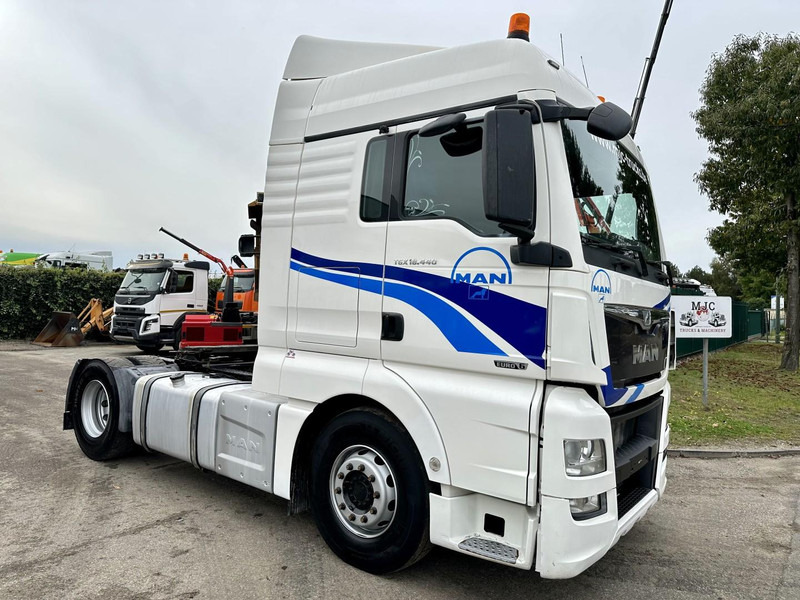 MAN TGX 18.440 chnr *EM* - RETARDER - PTO HYDR - FRIGO - SPOILERS - EURO 6 - CAMERA - AUTO - BE TRUCK - Trattore stradale: foto 1 MAN TGX 18.440 chnr *EM* - RETARDER - PTO HYDR - FRIGO - SPOILERS - EURO 6 - CAMERA - AUTO - BE TRUCK - Trattore stradale: foto 1